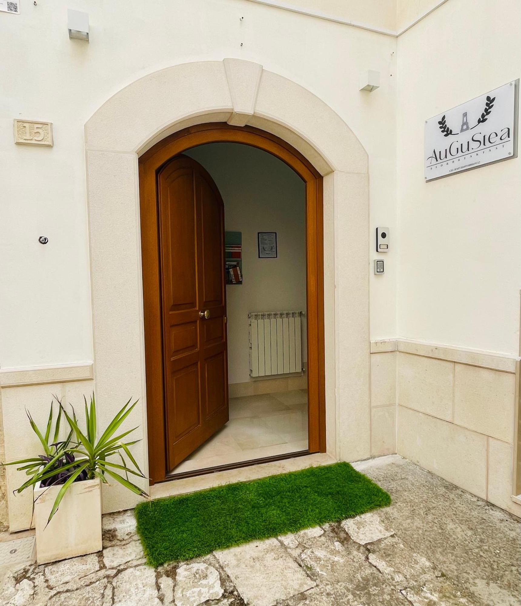 Augustea Bed and Breakfast Sannicandro di Bari Buitenkant foto
