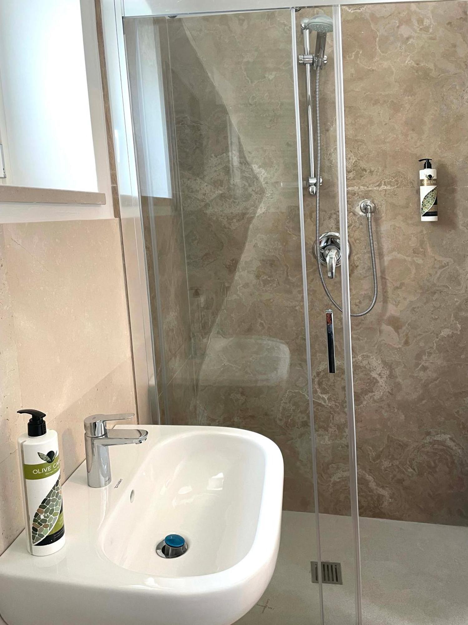 Augustea Bed and Breakfast Sannicandro di Bari Buitenkant foto