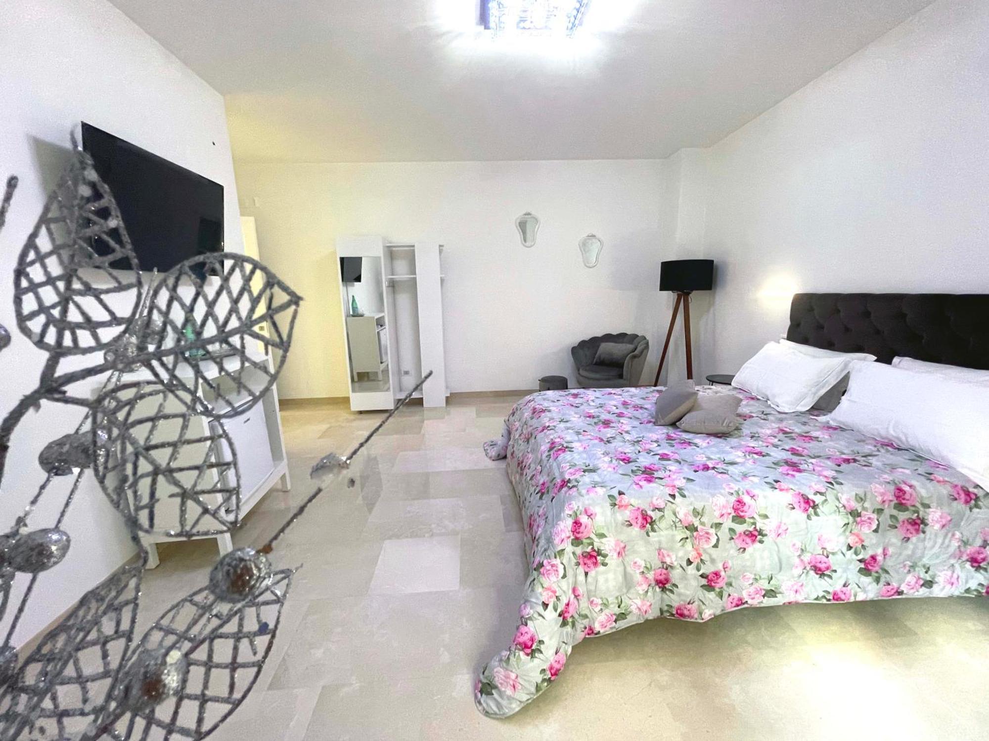 Augustea Bed and Breakfast Sannicandro di Bari Buitenkant foto