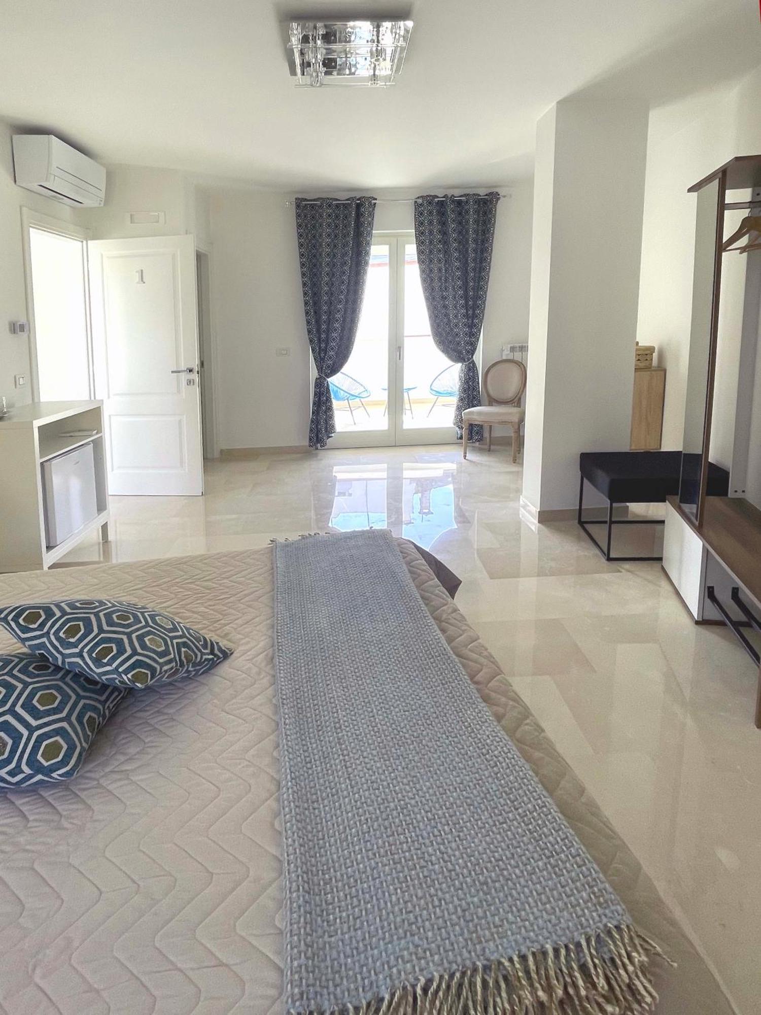 Augustea Bed and Breakfast Sannicandro di Bari Buitenkant foto