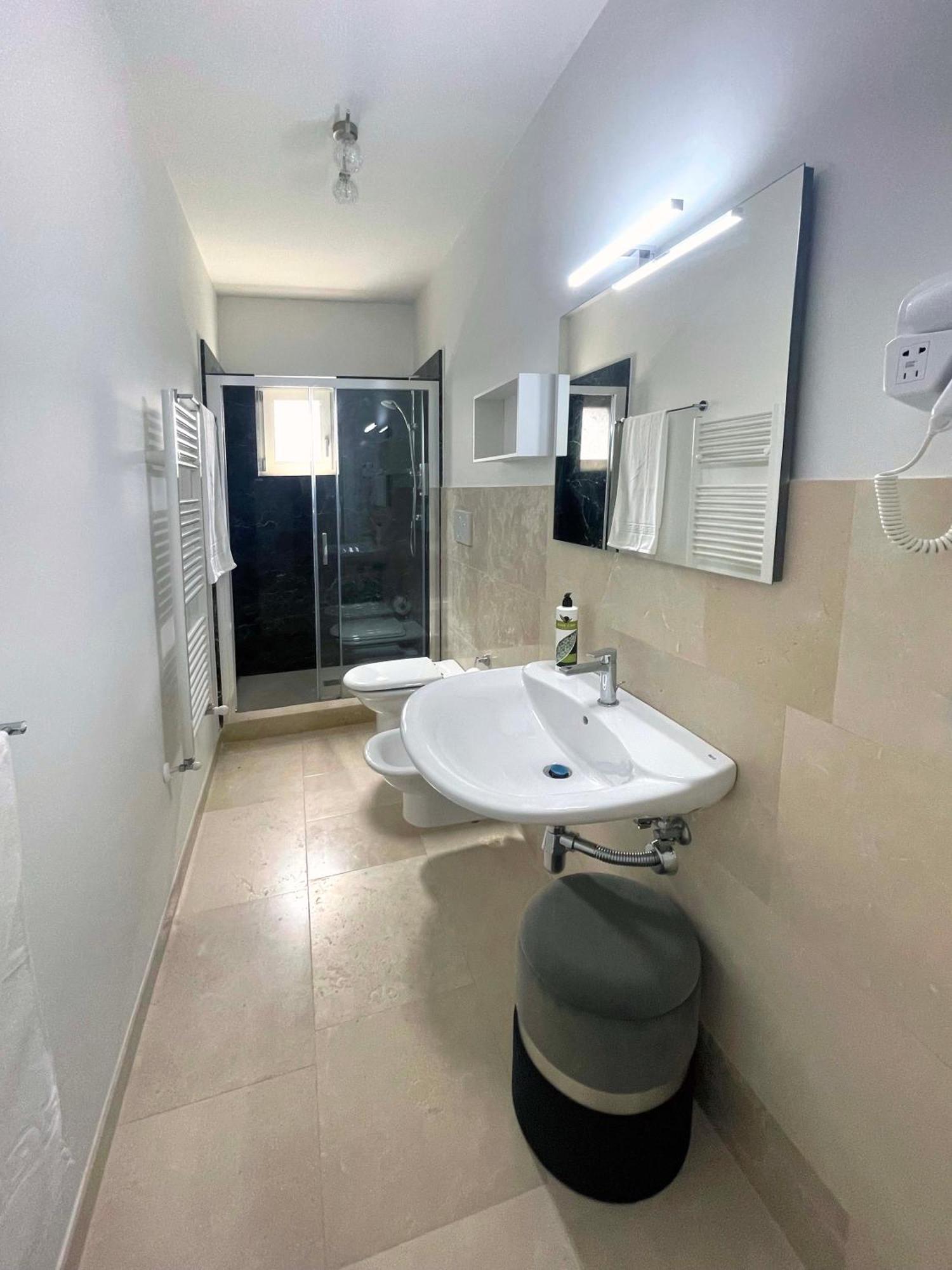 Augustea Bed and Breakfast Sannicandro di Bari Buitenkant foto